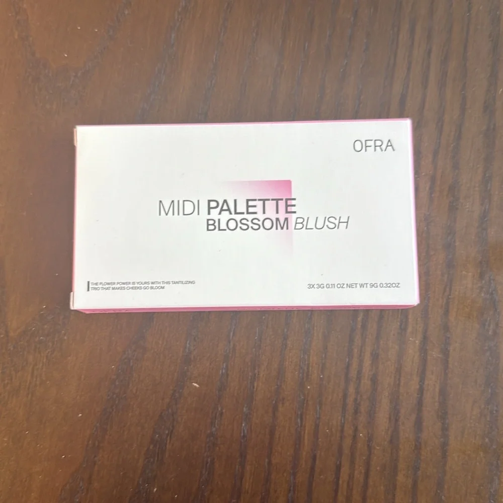 OFRA Midi Palette Blossom Blush - Picture 3 of 4